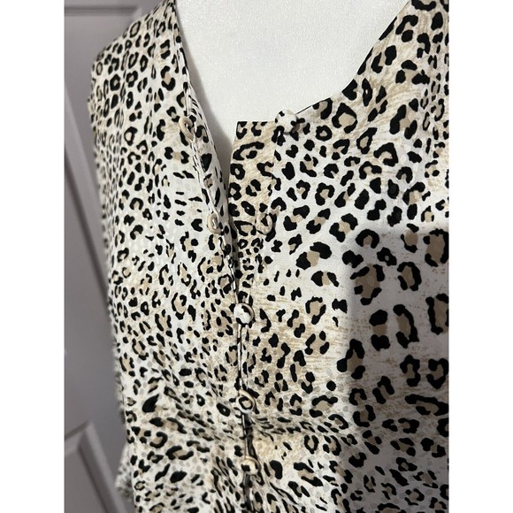 Chicos Size 1 Cream Brown Cheetah Print Blouse Long Sleeve Button Down Top - Picture 2 of 6